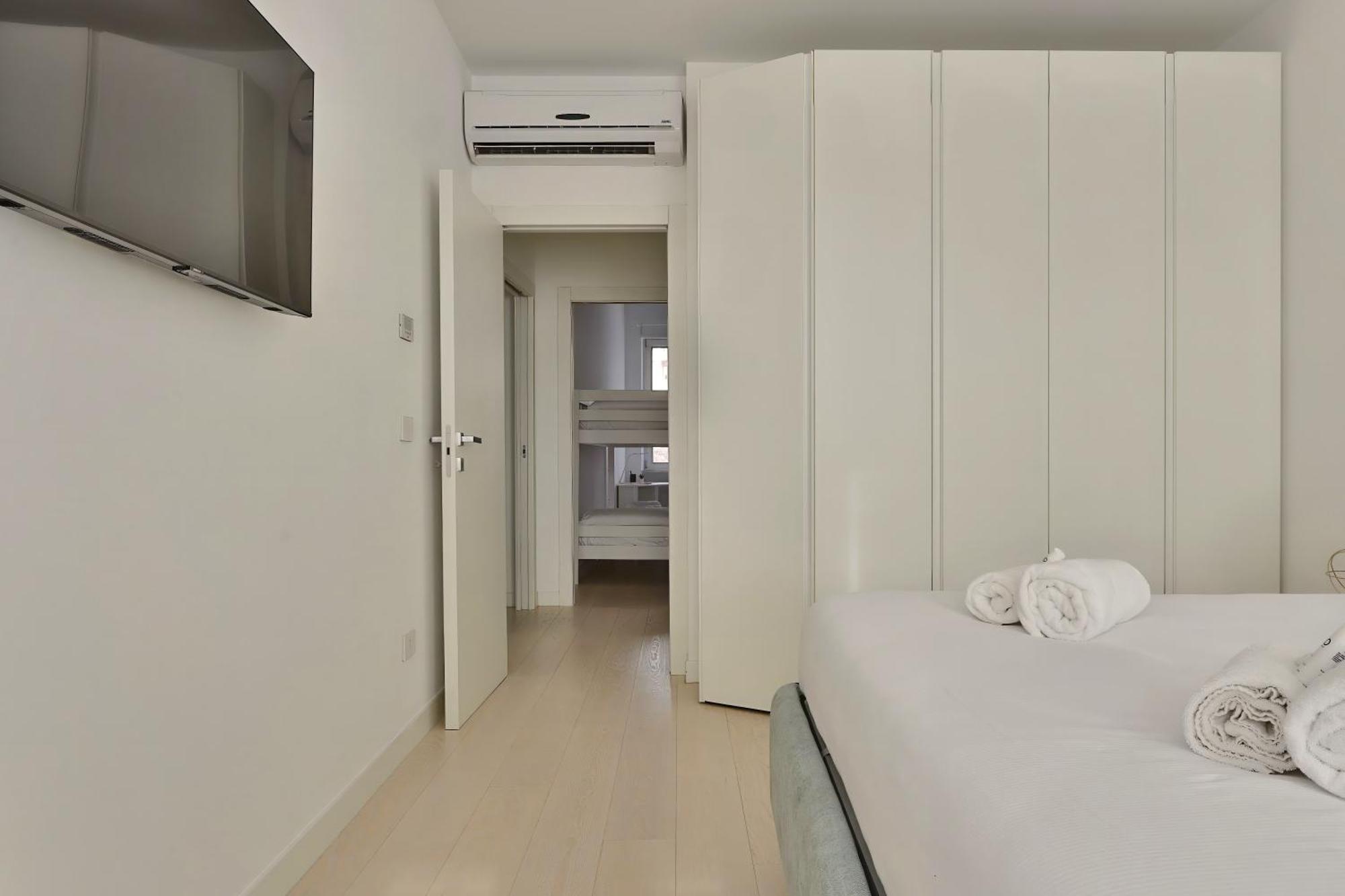 Апартаменти Joivy Splendid Flat Near The Duomo Мілан Екстер'єр фото